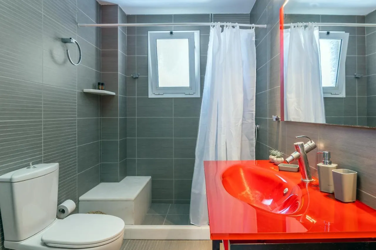 Luxury Apartment With Fireplace Near Heraklion Center Greece